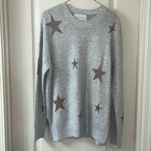 Grey star sweater in great condition